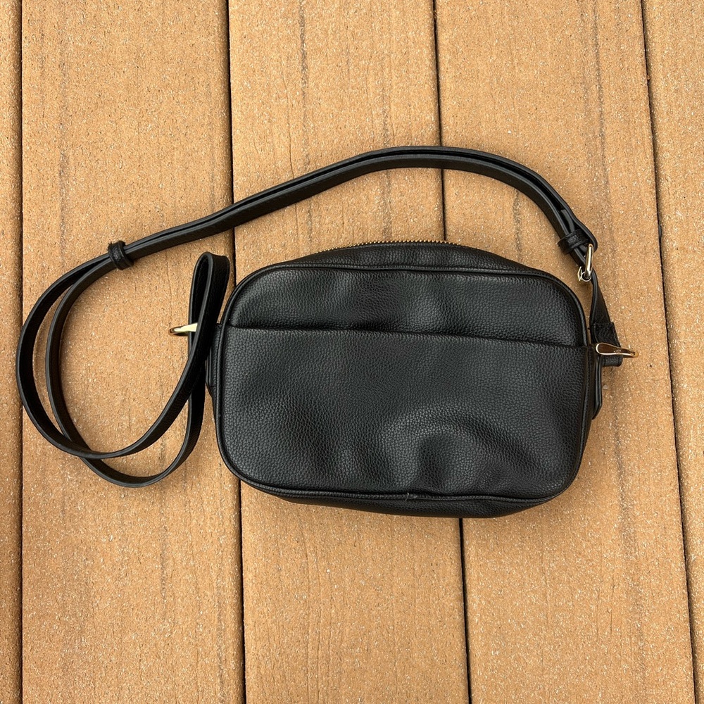 Classic Black Leather Crossbody Bag Great Condition